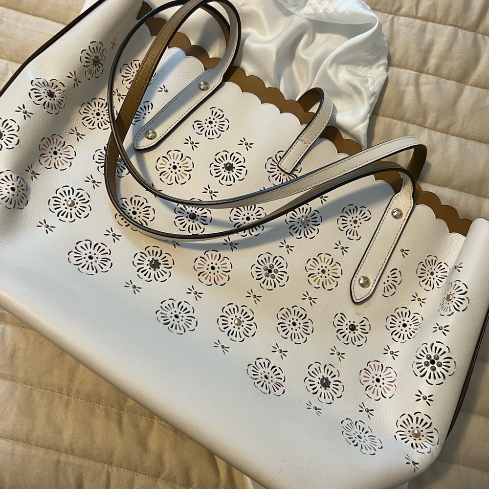 Coach Bag - Picture 2 of 7